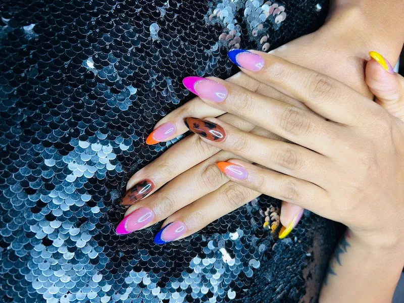 AM Nails & Lashes Bar
