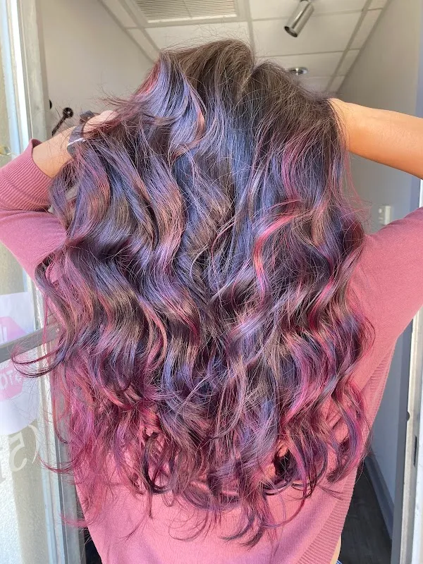 R&M Hair Beautique