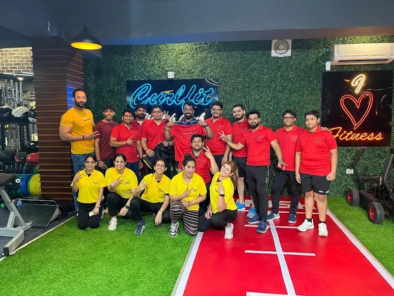 CURLFIT HEALTH CLUB