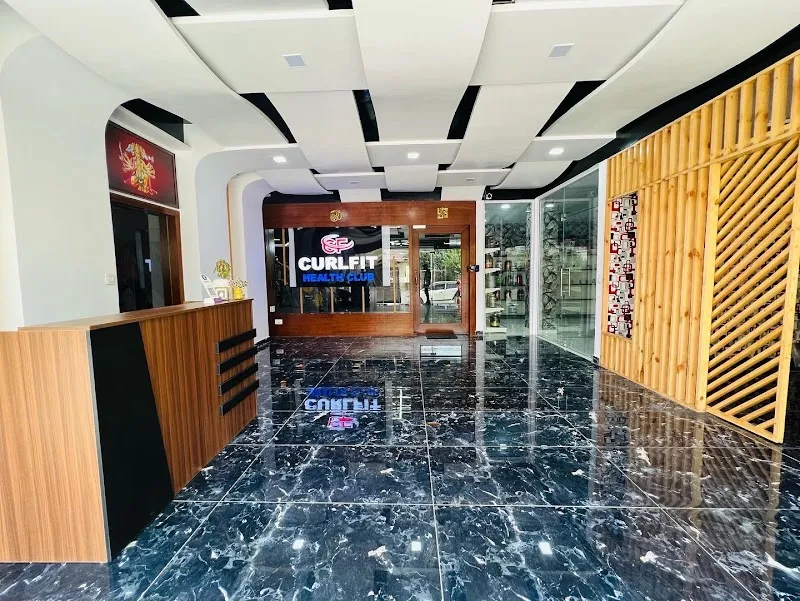 CURLFIT HEALTH CLUB