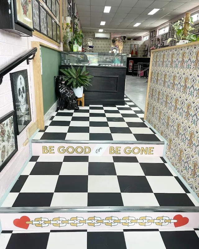 Hen's Teeth Tattoo Co.