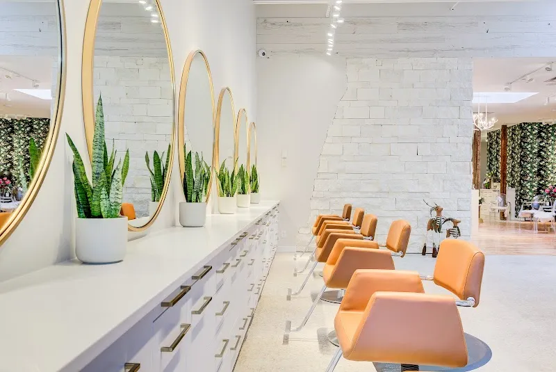 Santé Beauty Creatives- formerly District on 50th Salon + Spa