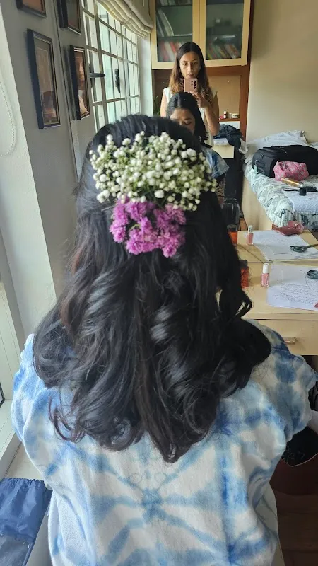 Hairbox by Nisha & Sneha (Byculla East)