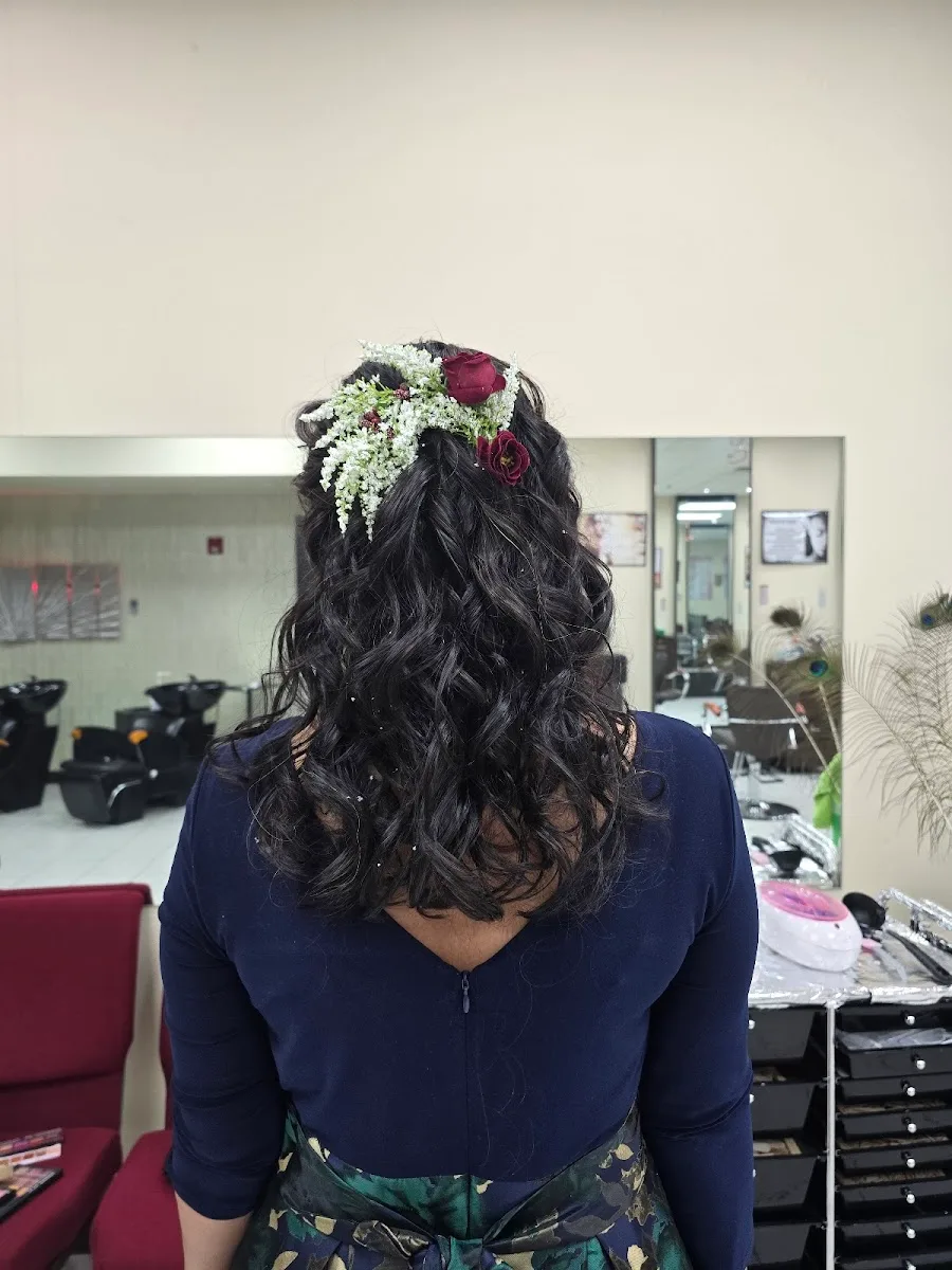 AJ Salon and Spa