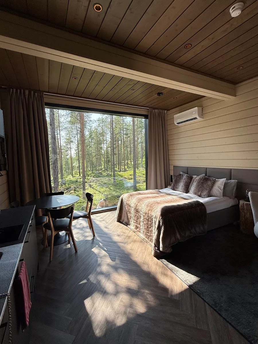 Invisible Forest Lodge