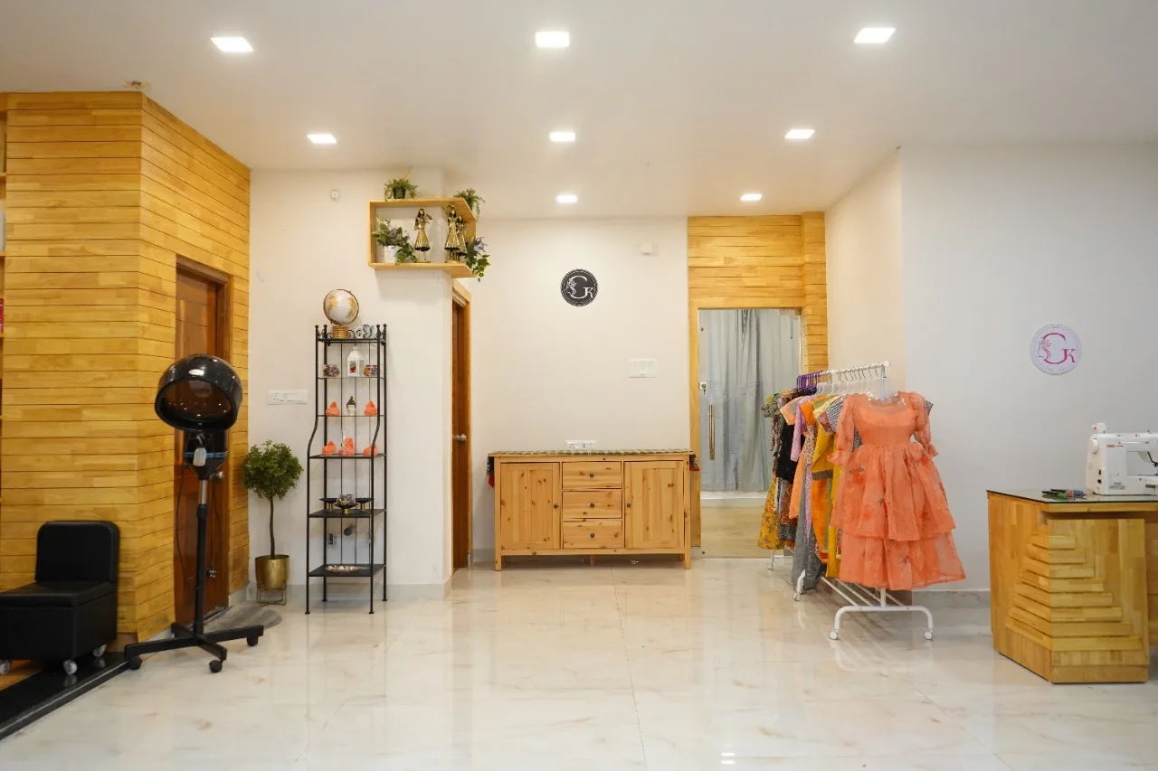 Gk Beauty studio and academy (Only for ladies)