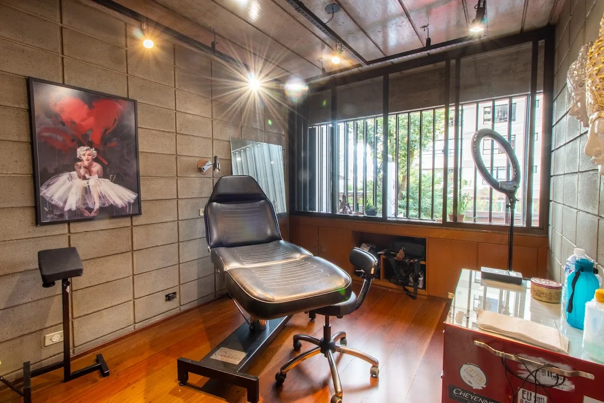 Saddam Tattoo Studio