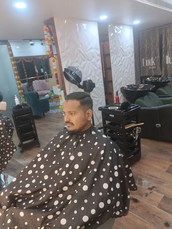 Liluck Salon