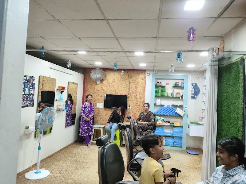 Sakhi Beauty Parlour - Akole