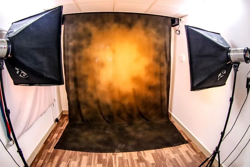 Foto World Digital Lab & Studio