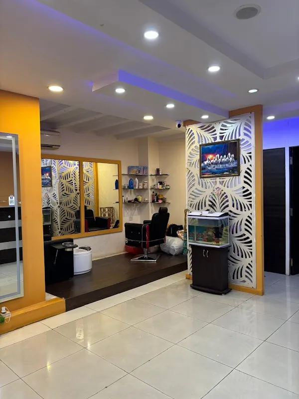 SILVER LOUNGE (Unisex Salon & Spa)