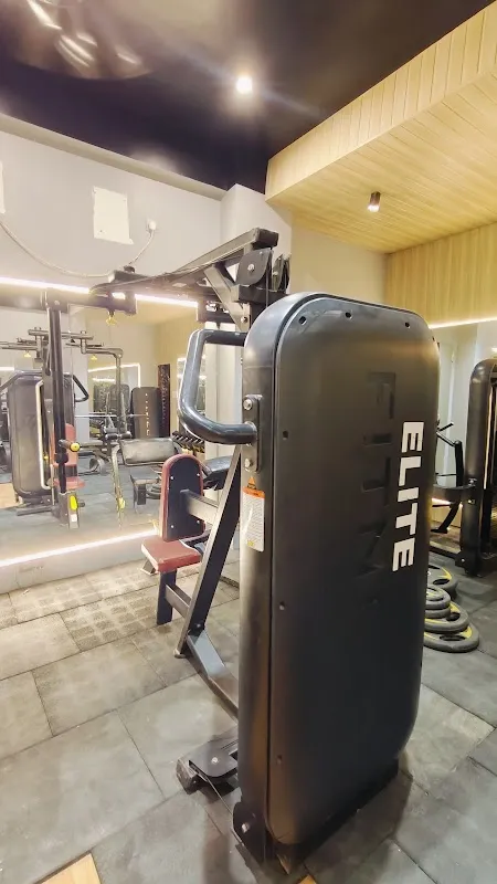 ELITE FITNESS CLUB AMITY UNIVERSITY GATE NO 3