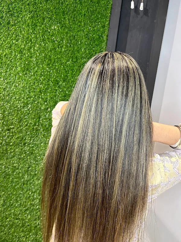 Kym’s Salon