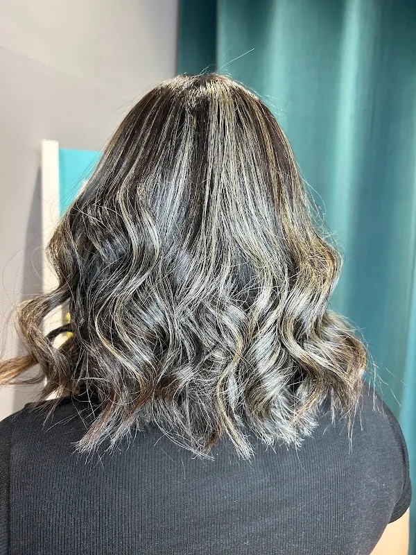 Kym’s Salon