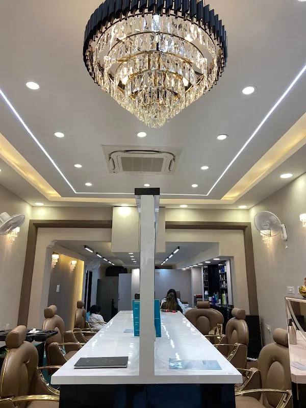 Kym’s Salon