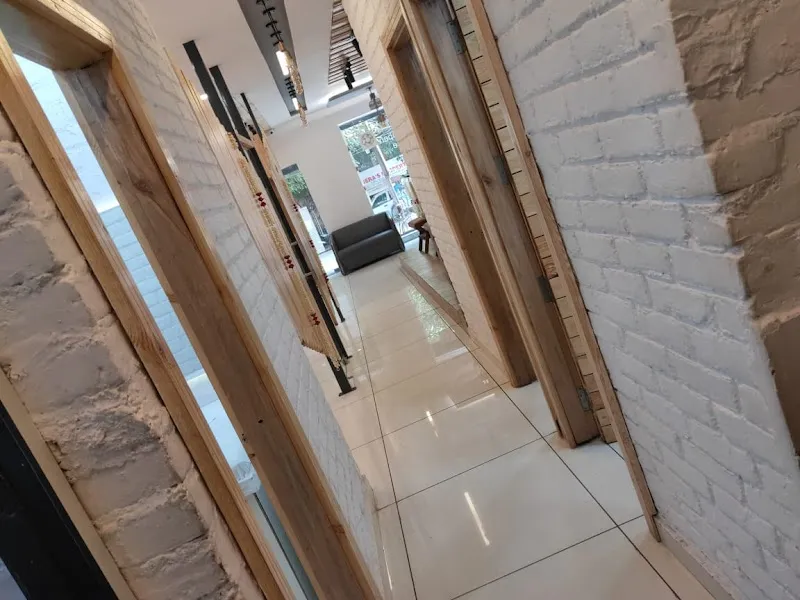 MAESTRO UNISEX SALON IN PUNJABI BAGH