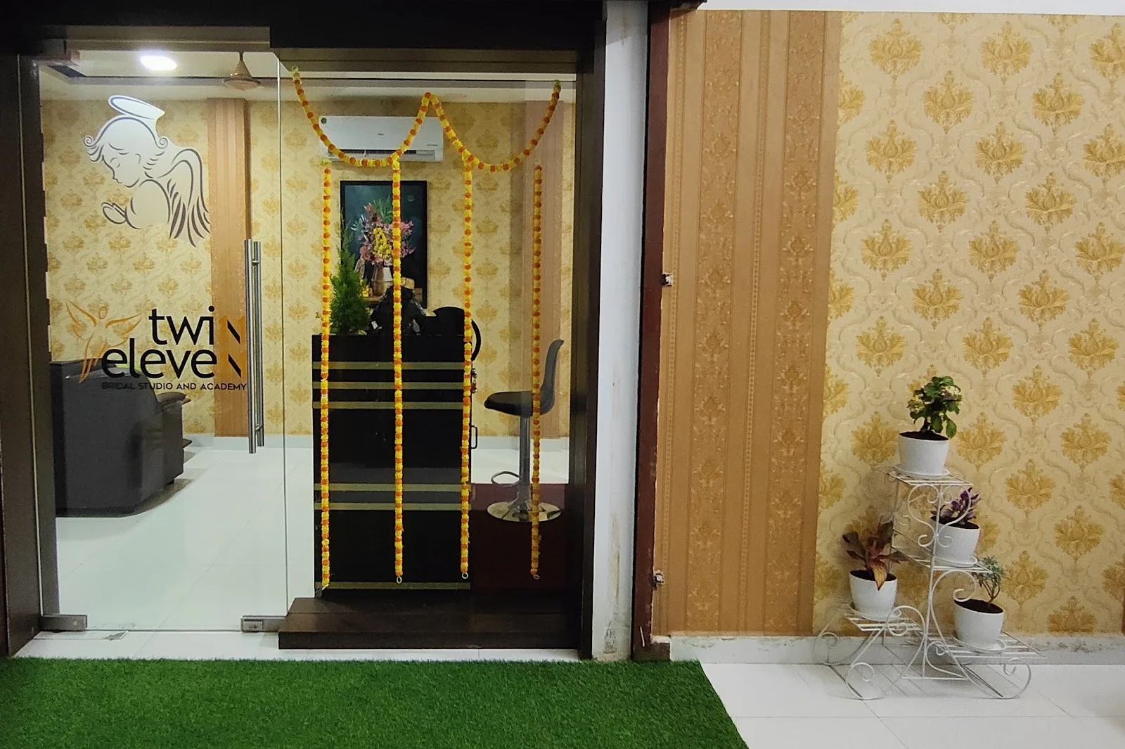 Twin Eleven salon and aesthetics | Hydra facial | Microblading | Hair extensions