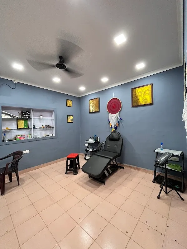 Dark Ink Rises Tattoo Shop Studio