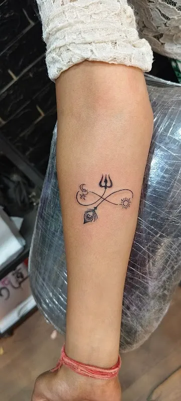 Dark Ink Rises Tattoo Shop Studio