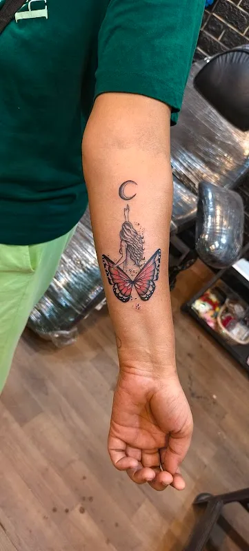 Dark Ink Rises Tattoo Shop Studio
