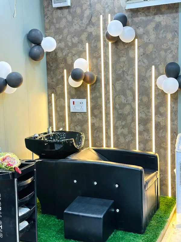 Jay Ganesh Unisex Salon 2.O