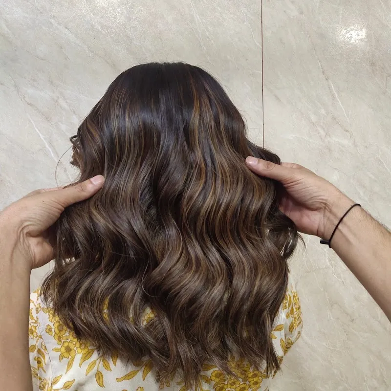 TURN STYLE