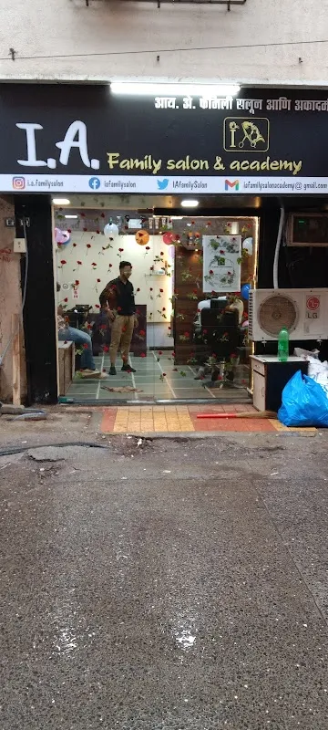 I A family salon & academy