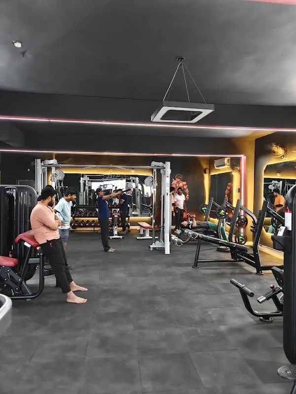 LEVEL UP FITNESS STUDIO