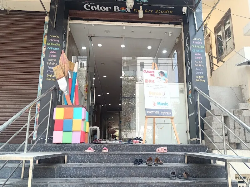 Color Box - The Art Studio