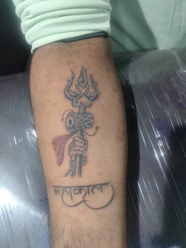 R Tattoo Studio