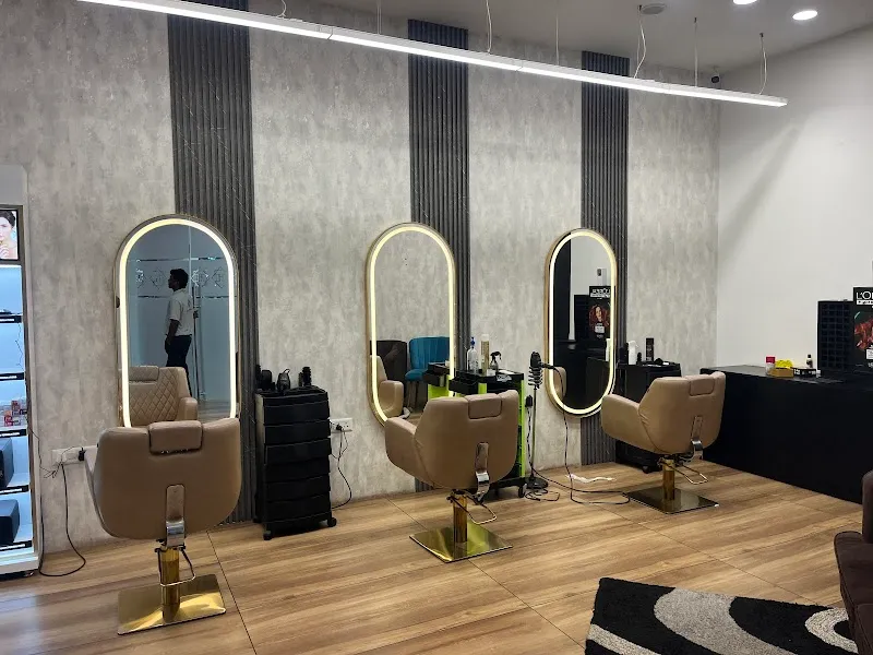 Hair Studio de Luxe Edappal