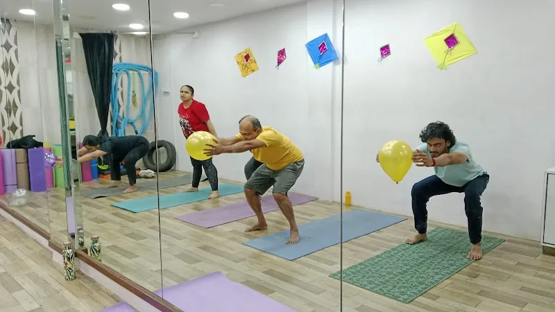 Simples: The Fitness Studio