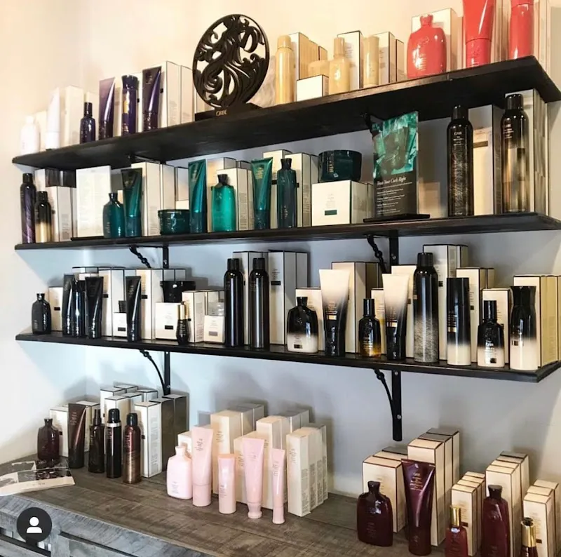 Razberri Hair & Nail Salon