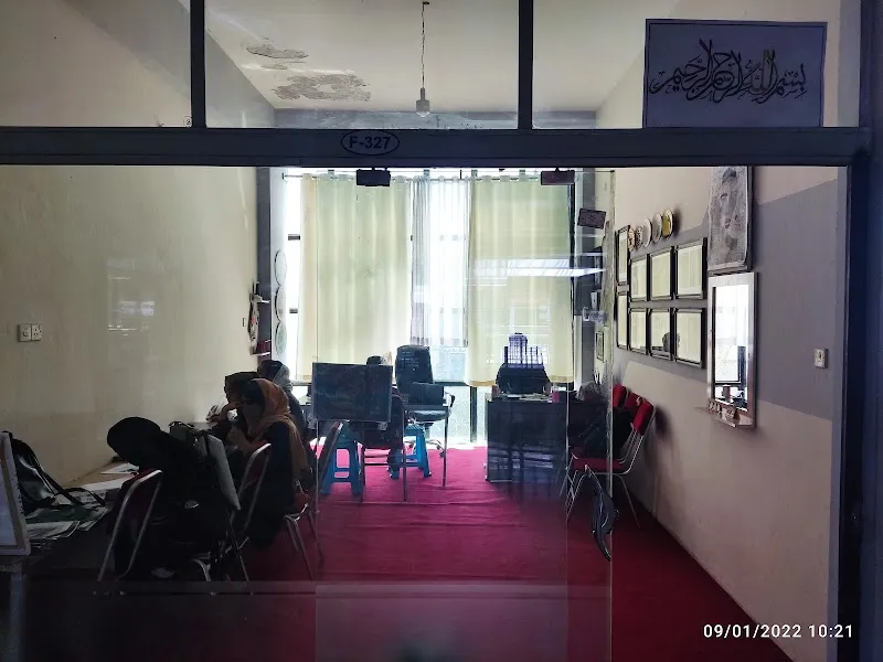 Blue Art gallery