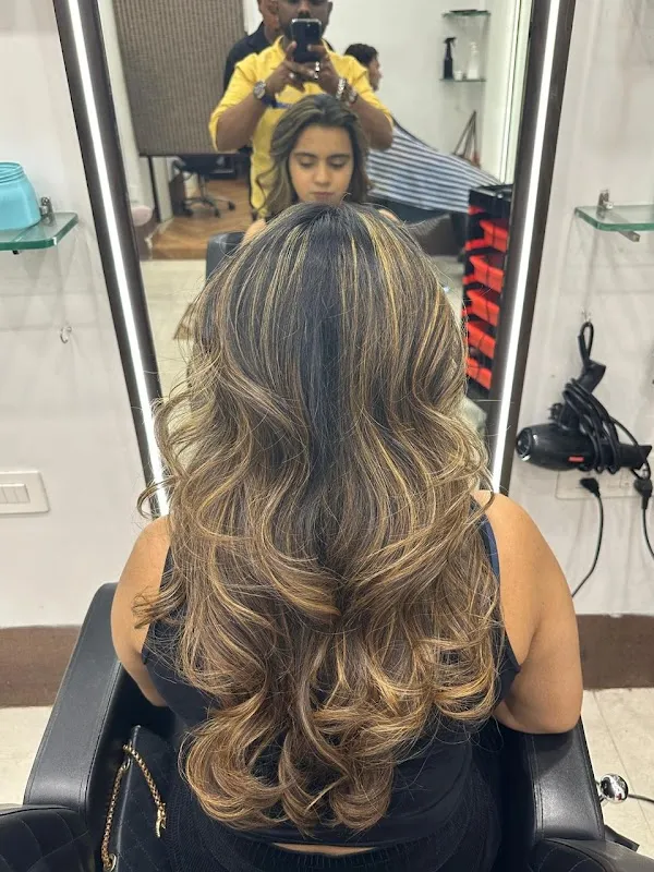 Dream 27 Salon