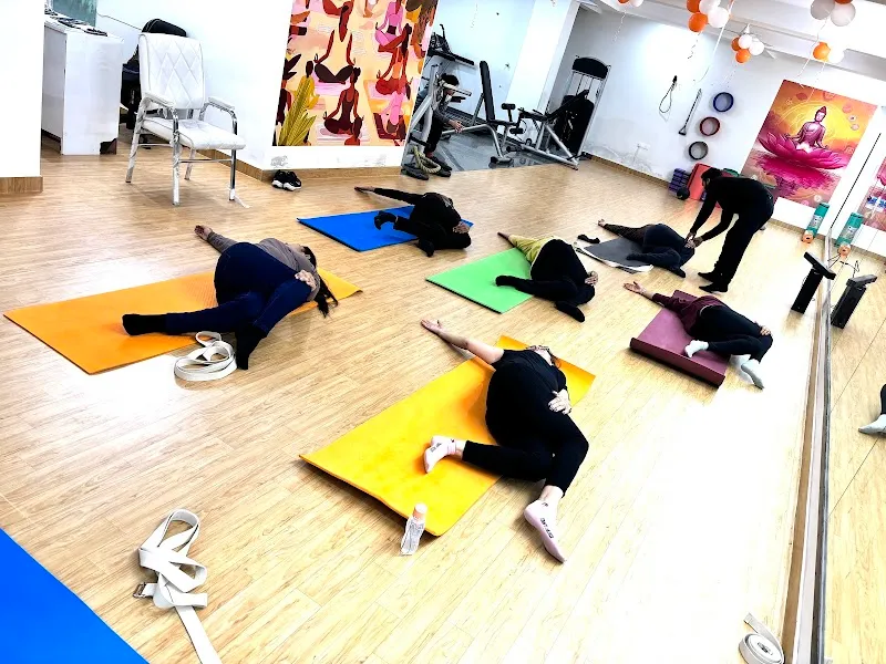 Gurvardan Yoga Studio: Best Yoga Studio in Patel Nagar | Expert in Weight Loss, Diabetes, Thyroid with Guaranteed Results