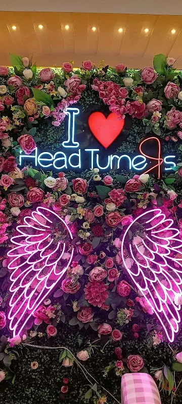 Head Turners Salons - Hatibagan
