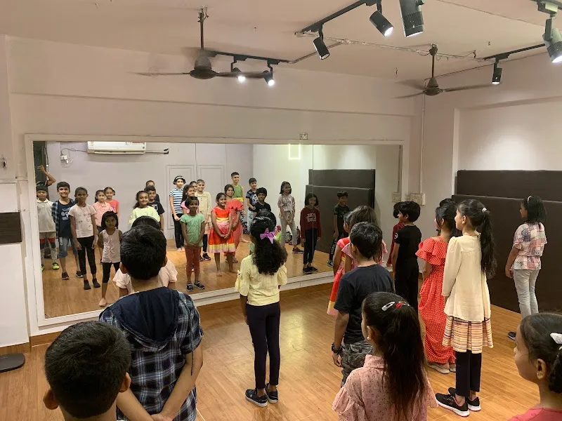 ONE MOVE SCHOOL OF DANCE