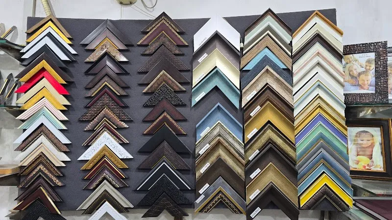 ROYAL COLOR LAB - PHOTO LAB, PHOTO STUDIO & PHOTO FRAMERS