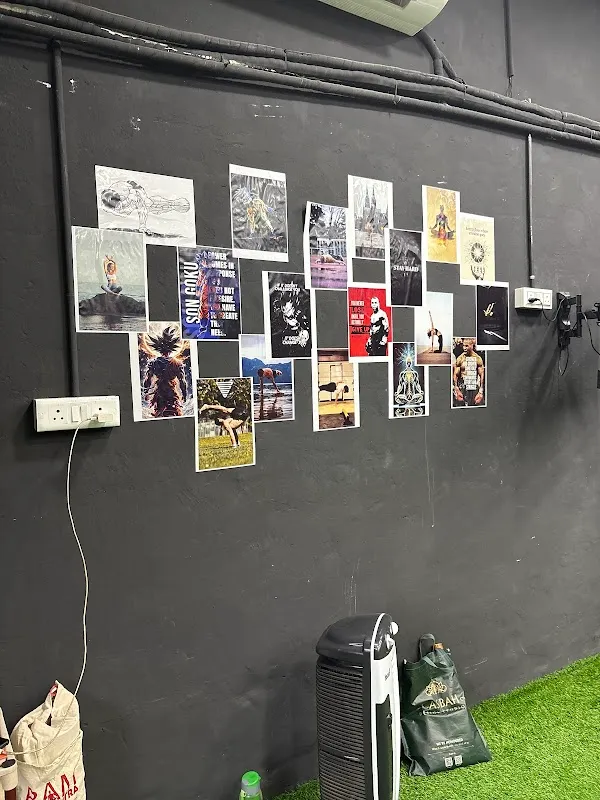 Fitoholic Raw Fitness Studio: Calisthenics x Yoga