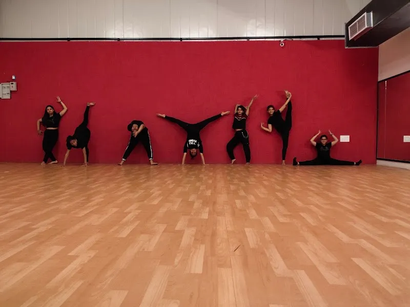 Buskers Dance Institute Tilak Nagar