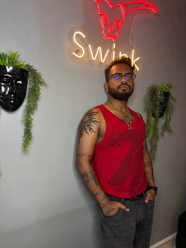 Swink Tattoo Studio | Piercing | Nail Art (Lust For Nails)