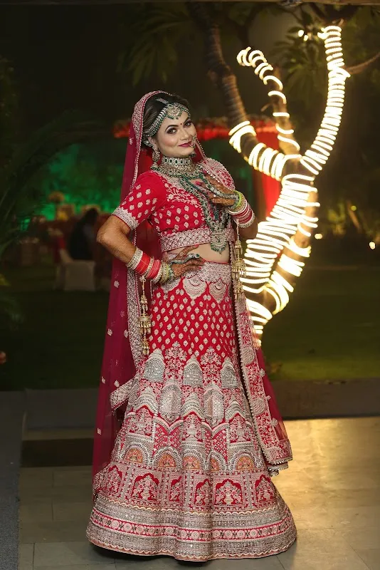 Kanika makeover Bridal makeup artists & skin expert, academy/training center south delhi