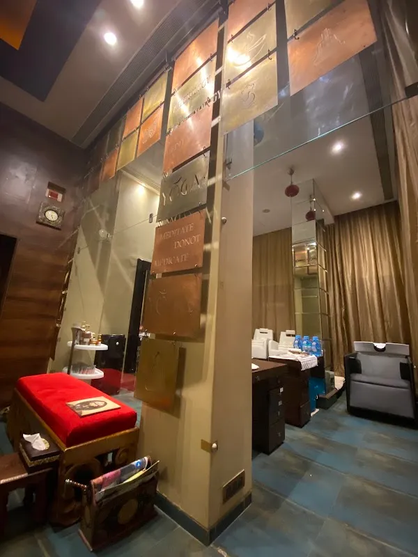 Muktaa Wellness in Marine Drive
