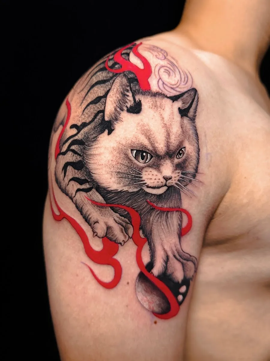 LUCKY TATTOO
