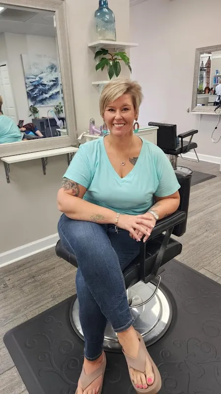 Salon of Bartlett