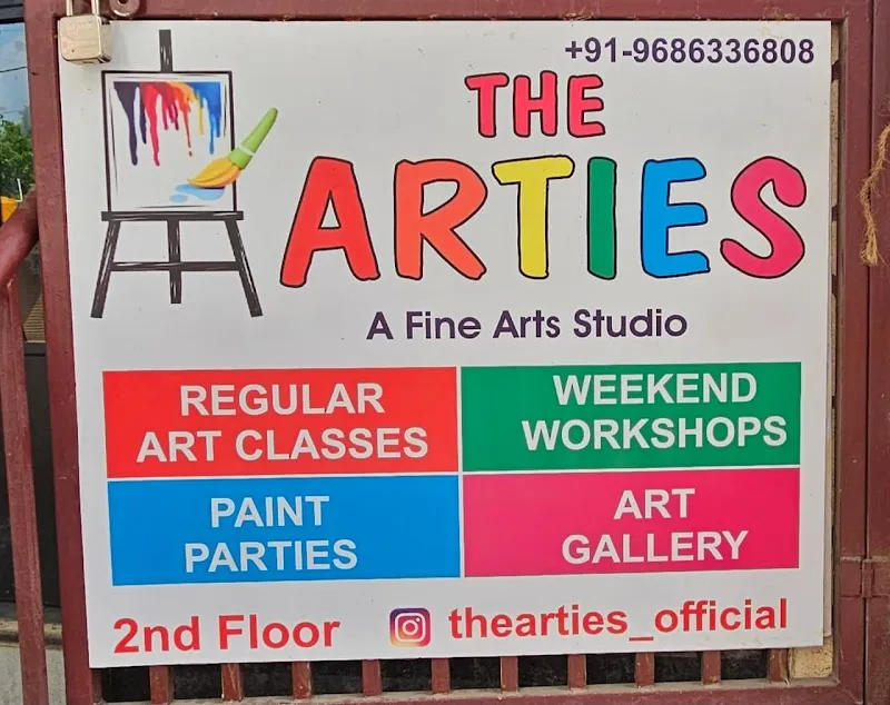 The Arties - A Fine Arts Studio