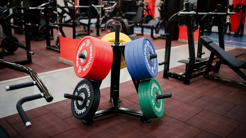 Healthism 24x7 - Biggest Gym In Lucknow