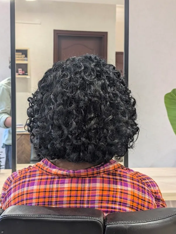 The Alchemic Beauty Curl and Colour Salon