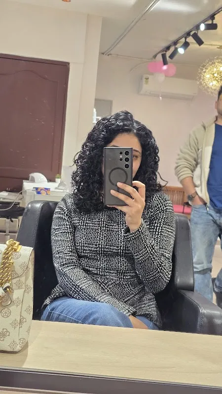 The Alchemic Beauty Curl and Colour Salon